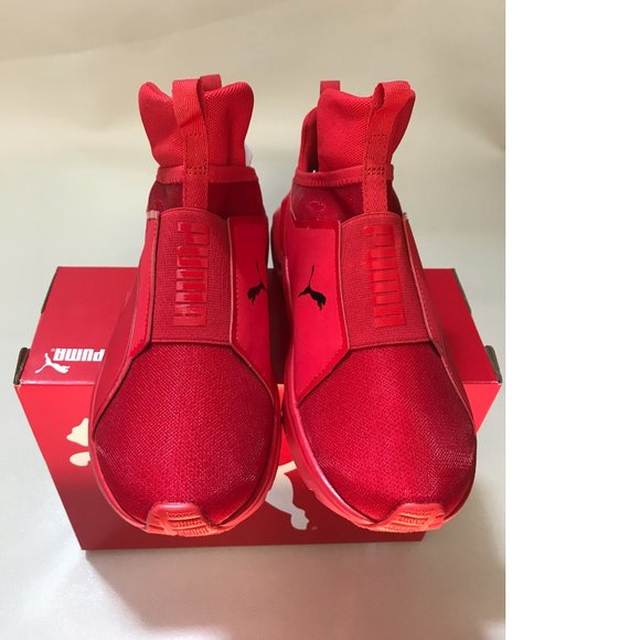 NEW PUMA women's red running walking shoes NIB - Picture 2 of 5